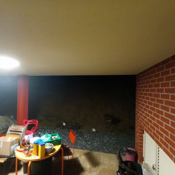 Awning Installer
