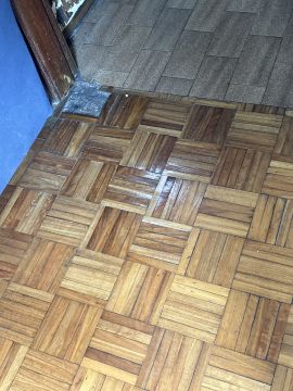 Técnico de Pisos em Madeira