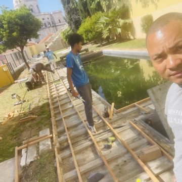 Construhelp - Torres Vedras - Revestimento de Pavimento