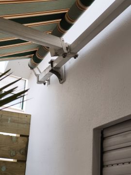 Manutenção e Reparação de Toldos