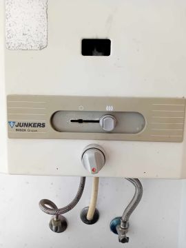 Tankless Water Heater Maintenance Professional
