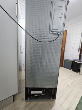 Kühlschrank reparieren oder warten