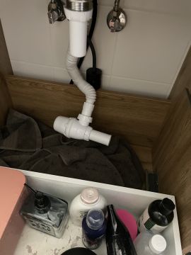 Sink and Faucet Repair Specialist