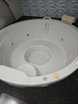 Técnico (Reparação de Jacuzzi e Spa)