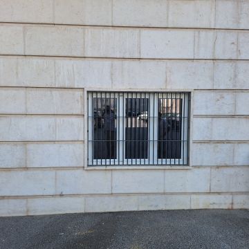 António Joaquim - Loures - Instalação ou Reparação de Rede de Proteção ou Mosquiteira