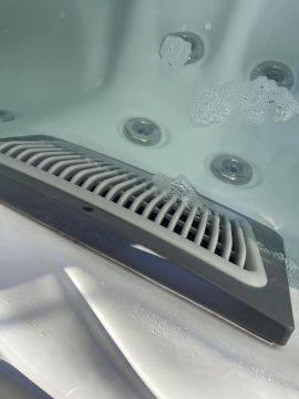 Especialista de Limpeza de Jacuzzi e Spa