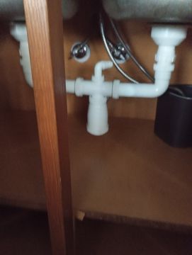 Canalizador (Lavatórios e Torneiras)