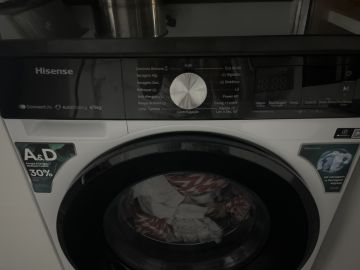 Techniker für Waschmaschinen