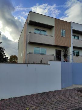 Roof Installation Professional