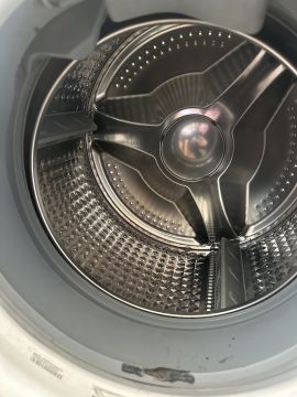 Techniker für Waschmaschinen