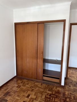 Técnico de Pisos em Madeira