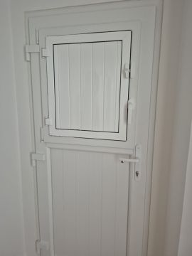 Fachmann für Türmontage