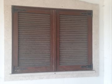 Empresa de Caixilharia de Alumínio