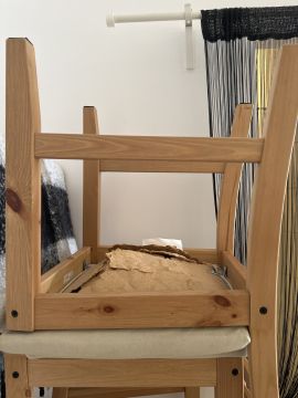 Handwerker für Möbelreparatur