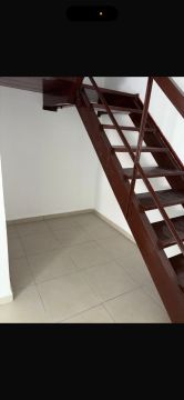 Carpinteiro (Instalação de Escadas) - Casa