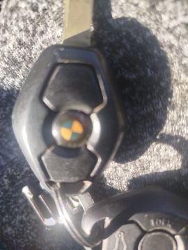 Especialista de Reparação de Chaves de Automóveis e Comandos