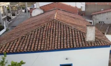 Roof Installation Professional
