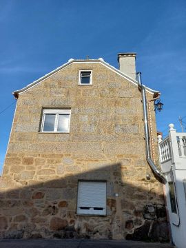 Roof Installation Professional