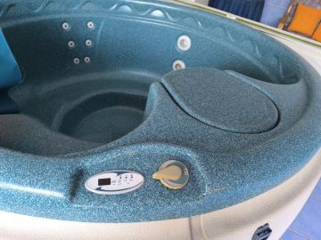Técnico (Reparação de Jacuzzi e Spa)
