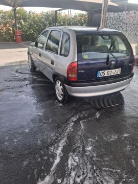 Peintre automobile