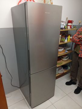 Refrigerator Repairman
