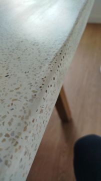 Küchenarbeitsplatte reparieren oder ausbessern