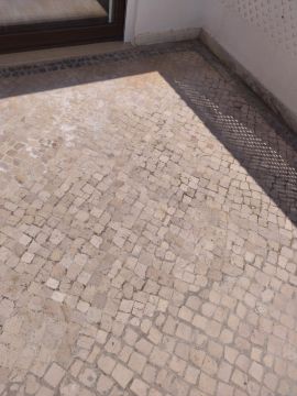 Técnico de Reparação de Pisos em Pedra