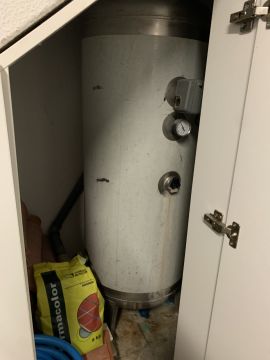 Canalizador (Reparação de Bombas de Água)