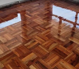 Hardwood Flooring Specialist
