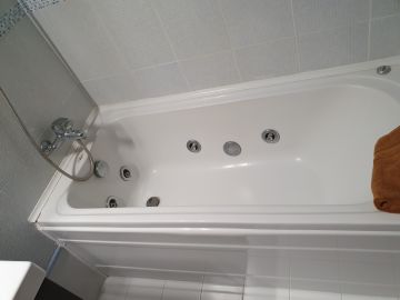 Hot Tub & Spa Repair Specialist