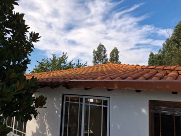 Roof Installation Professional
