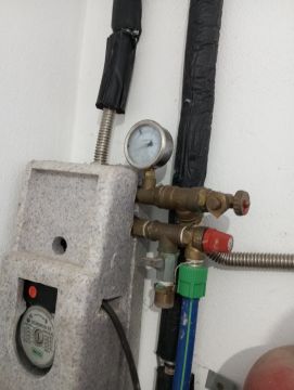 Especialista en reparación o mantenimiento de calentadores de agua - Asistencia Técnica