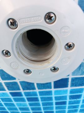 Swimmingpool reparieren