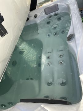 Limpeza e Manutenção de Jacuzzi e Spa - Piscinas, Saunas, Hidromassagem e SPAs