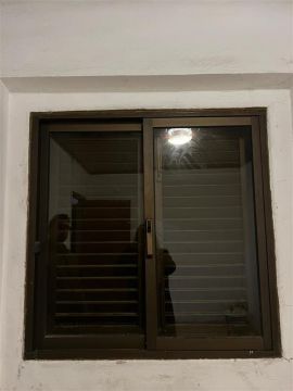 Empresa de Caixilharia de PVC