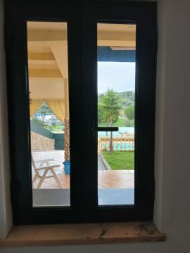 Empresa de Caixilharia de Alumínio