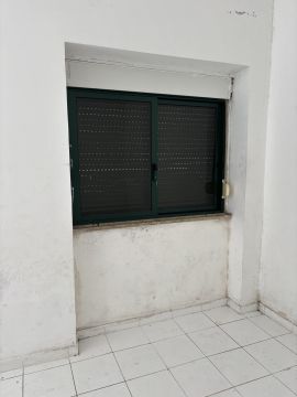Empresa de Caixilharia de Alumínio
