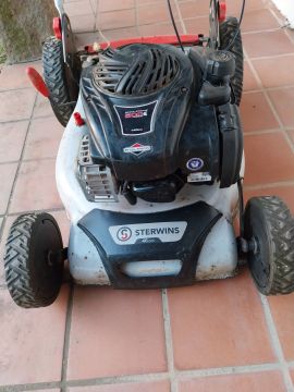 Técnico de Reparação de Corta-Relvas