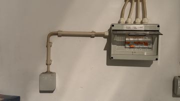 Eletricista (Instalação de Tomadas)