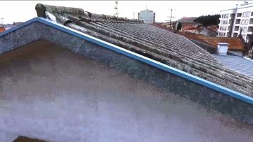 Roof Installation Professional