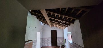 Roof Installation Professional
