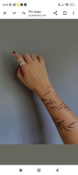 Tattoo Artist