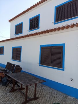 Shutter Installer