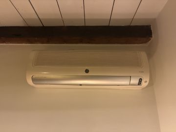 Techniker für Wärmepumpen
