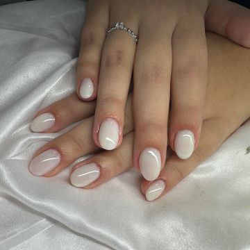 Márcia Tavares - Lisboa - Manicure and pedicure (for women)