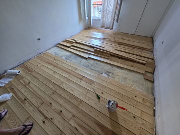Técnico de Pisos em Madeira