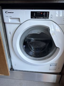 Techniker für Waschmaschinen
