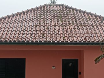 Roof Installation Professional