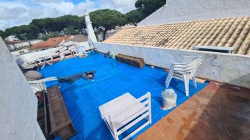 Roof Installation Professional