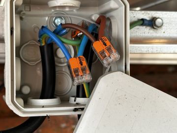 Power energy - Évora - Elektro- und Verdrahtungsprobleme